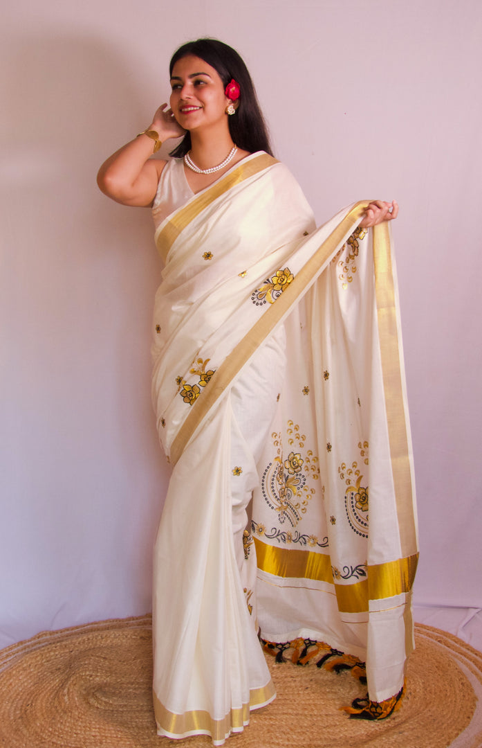 Mulla Poo - മുല്ല പൂ (Traditional Onam Kasavu Saree)