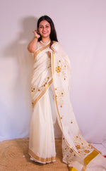 Load image into Gallery viewer, Chembarithi - ചെമ്പരിതി (Traditional Onam Kasavu Saree)
