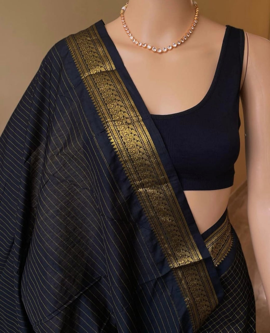 Nagabhooshani - நாகபூஷணி (Premium Handloom Gadwal Silk Cotton)