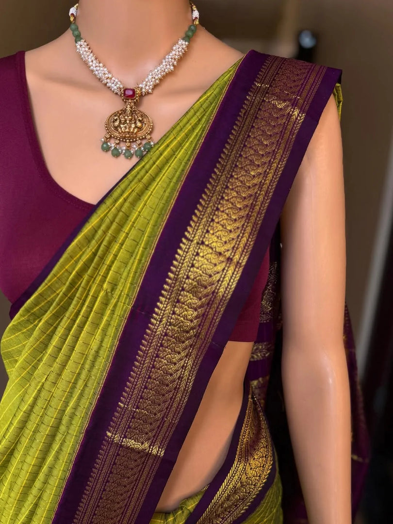 Sulabhika - ಸುಲಭಿಕಾ(Premium Handloom Checked Gadwal Silk Cotton)