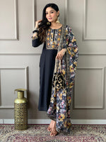 Load image into Gallery viewer, Dilipa ~ Kurti Suit Set
