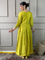 Load image into Gallery viewer, Lata ~ Kurti Suit Set
