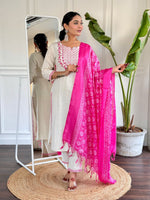 Load image into Gallery viewer, Naina ~ Kurti Set
