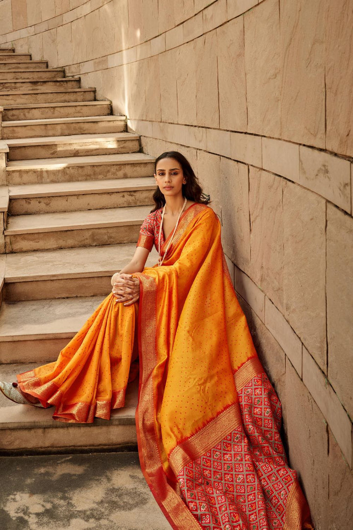 Kavyam (Premium Khadi Silk)