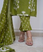 Load image into Gallery viewer, Chamki ~ Kurti Set
