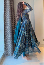 Load image into Gallery viewer, Indigo (Elegant faux georgette with dupatta set)