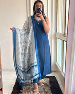 Load image into Gallery viewer, Tejas ~ Kurti Set
