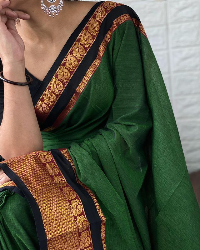 Hindolam - ಹಿಂದೋಲಂ (Narayanpet Handloom Cotton)