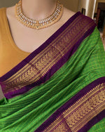 Load image into Gallery viewer, Anusya - ಅನಸೂಯಾ (Premium Checked Handloom Gadwal Silk Cotton)