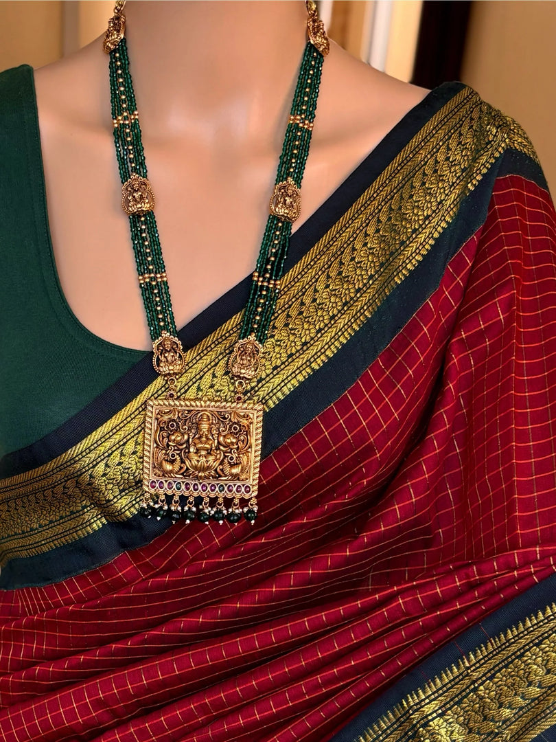 Kamakshi - காமாக்ஷி(Premium Handloom Checked Gadwal Silk Cotton)